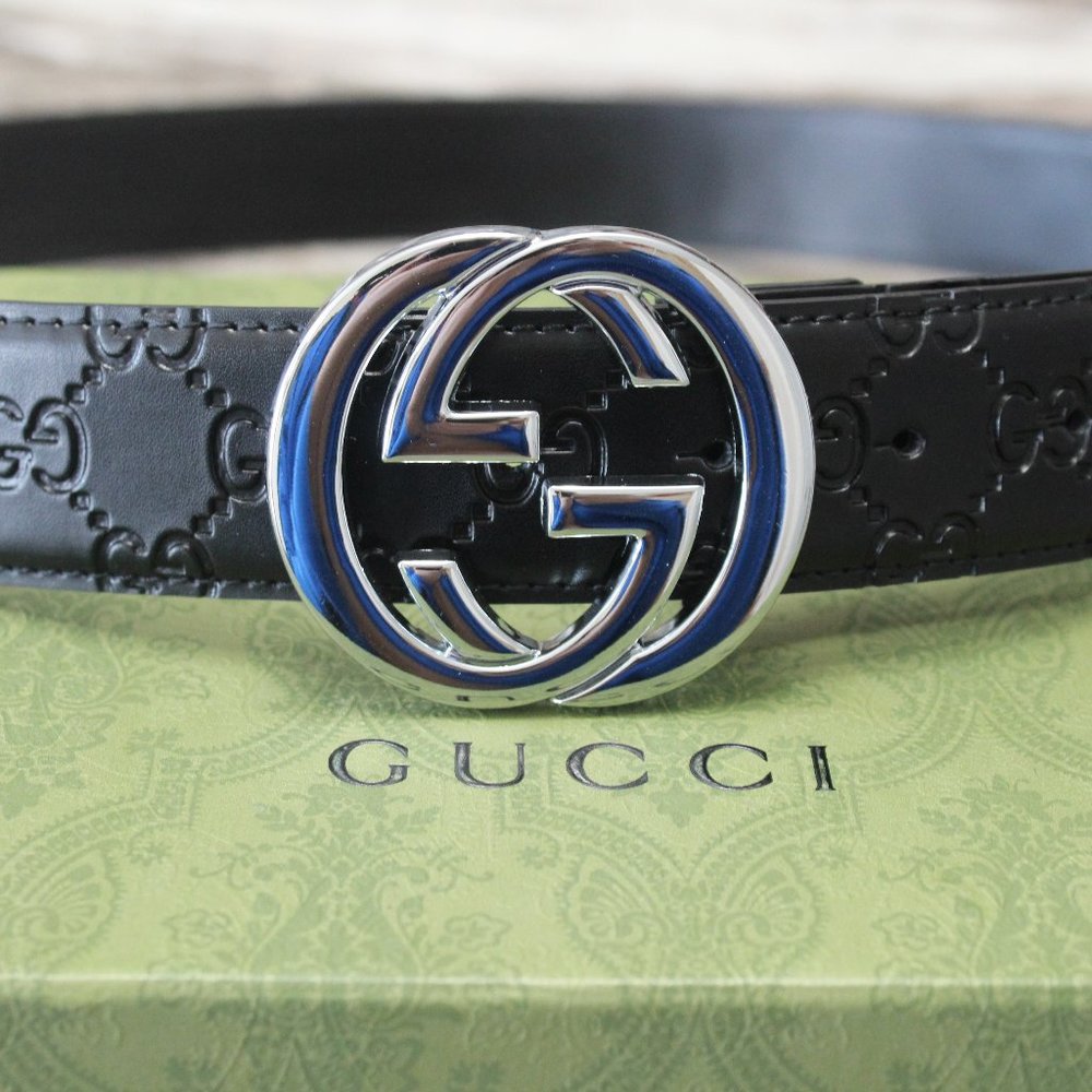 MENS GUCCI GENUINE LEATHER BLACK BELT - 48.3" LONG